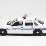 Chevrolet Caprice Sebring Poliție UT Models 1:18 - image 3 of 6
