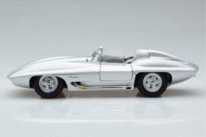 Chevrolet Corvette C1 Stingray Concept AUTOart 1:18 71000 Metal - imaginea 5 din 8