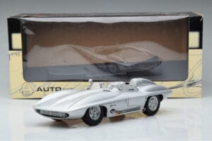 Chevrolet Corvette C1 Stingray Concept AUTOart 1:18 71000 Metal - imaginea 8 din 8