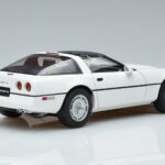 Chevrolet Corvette C4 Alb AUTOart 1:18 71243 Metal - image 3 of 8