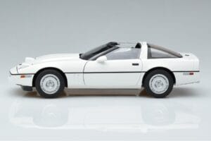 Chevrolet Corvette C4 Alb AUTOart 1:18 71243 Metal - imaginea 4 din 8