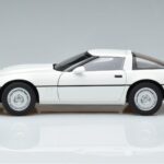 Chevrolet Corvette C4 Alb AUTOart 1:18 71243 Metal - image 5 of 8
