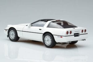 Chevrolet Corvette C4 Alb AUTOart 1:18 71243 Metal - imaginea 7 din 8