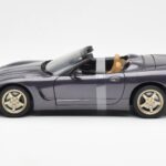Chevrolet Corvette C5 Cabriolet Violet Perlat Metalic UT Models 1:18 - image 3 of 6