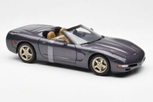 Chevrolet Corvette C5 Cabriolet Violet Perlat Metalic UT Models 1:18 21010 Metal - imaginea 4 din 6