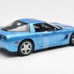 Chevrolet Corvette C5 Albastru Metalic UT Models 1:18 - image 2 of 6
