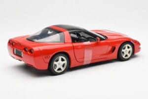 Chevrolet Corvette C5 Hardtop Roșu UT Models 1:18 21041 Metal - imaginea 2 din 6