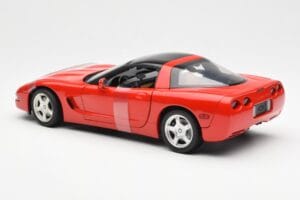 Chevrolet Corvette C5 Hardtop Roșu UT Models 1:18 21041 Metal - imaginea 5 din 6