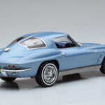 Chevrolet Corvette C2 Sting Ray Albastru Norev 1:18 - image 2 of 6