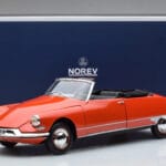 Citroen DS19 Cabriolet Norev 1:18 181599 Metal - image 7 of 7