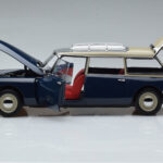 Citroen ID 19 Break Orient Albastru Norev 1:18 - image 4 of 9