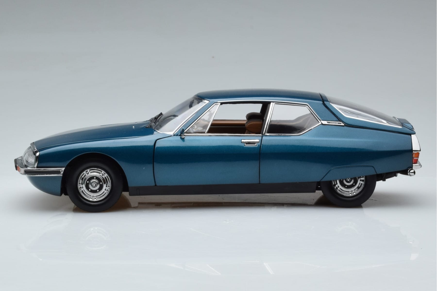 Citroen SM Tropiques Verde Norev 1:18 181733 Metal - imaginea 4 din 8