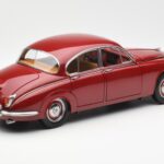 Daimler 250 V8 Roșu Paragon 1:18 PA-98312 - image 3 of 8