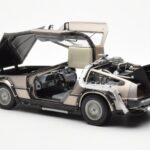 DeLorean DMC-12 Time Machine Back to the Future Argintiu Sun Star 1:18 - image 7 of 8
