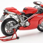 Ducati 999 Roșu Minichamps 1:12 - image 3 of 4