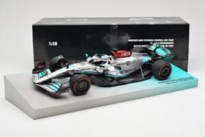 Mercedes AMG Petronas W13 E Performance #63 G. Russell Brazilian GP 1st Win 2022 Minichamps 1:18 113222163 Rășină - imaginea 4 din 4
