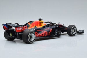 Red Bull Racing RB16B #33 M. Verstappen Abu Dhabi GP F1 World Champion 2021 Minichamps 1:18 110212333 Metal - imaginea 2 din 6