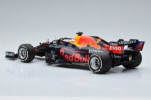 Red Bull Racing RB16B #33 M. Verstappen Abu Dhabi GP F1 World Champion 2021 Minichamps 1:18 110212333 Metal - imaginea 5 din 6