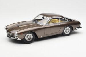 Ferrari 250 GT Lusso Maro Metalizat KK-Scale 1:18 181023