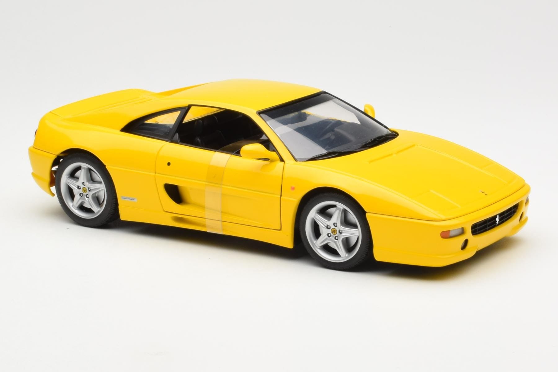 Ferrari F355 Berlinetta Galben UT Models 1:18 180074021 Metal - imaginea 4 din 6