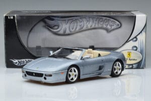 Ferrari F355 Spider Hot Wheels 1:18 23907 Metal - imaginea 7 din 7