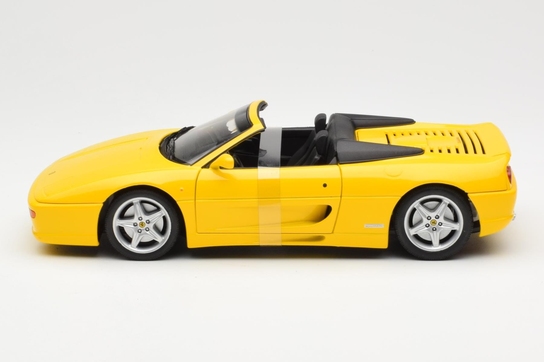 Ferrari F355 Spider Galben UT Models 1:18 180074031 Metal - imaginea 3 din 6