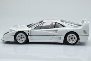 Ferrari F40 Alb Perlat Italy Kyosho 1:18 08416PWT-G Metal - imaginea 4 din 8