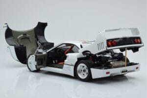 Ferrari F40 Alb Perlat Italy Kyosho 1:18 08416PWT-G Metal - imaginea 5 din 8