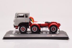 Fiat 690 T1 Alb IXO 1:43