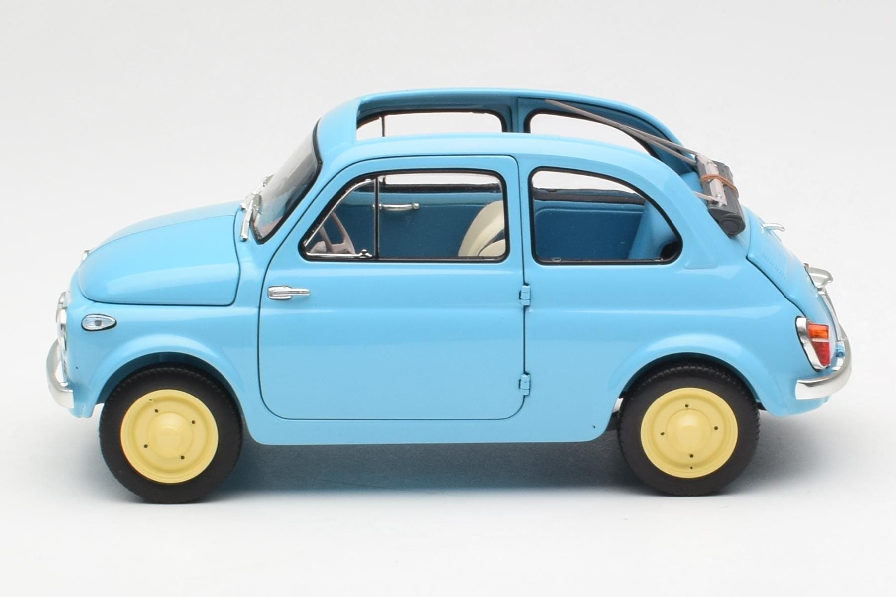 Fiat Nuova 500 Celeste Albastru Kyosho 1:18 08966LB Metal - imaginea 4 din 8