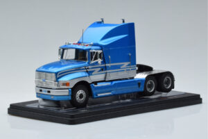 Ford Aeromax Albastru IXO 1:43 TR127