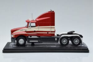 Ford Aeromax Roșu IXO 1:43 TR108 Metal - imaginea 3 din 6