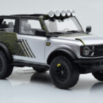 Ford Bronco RTR Iconic Argintiu GT Spirit 1:18 - image 4 of 6