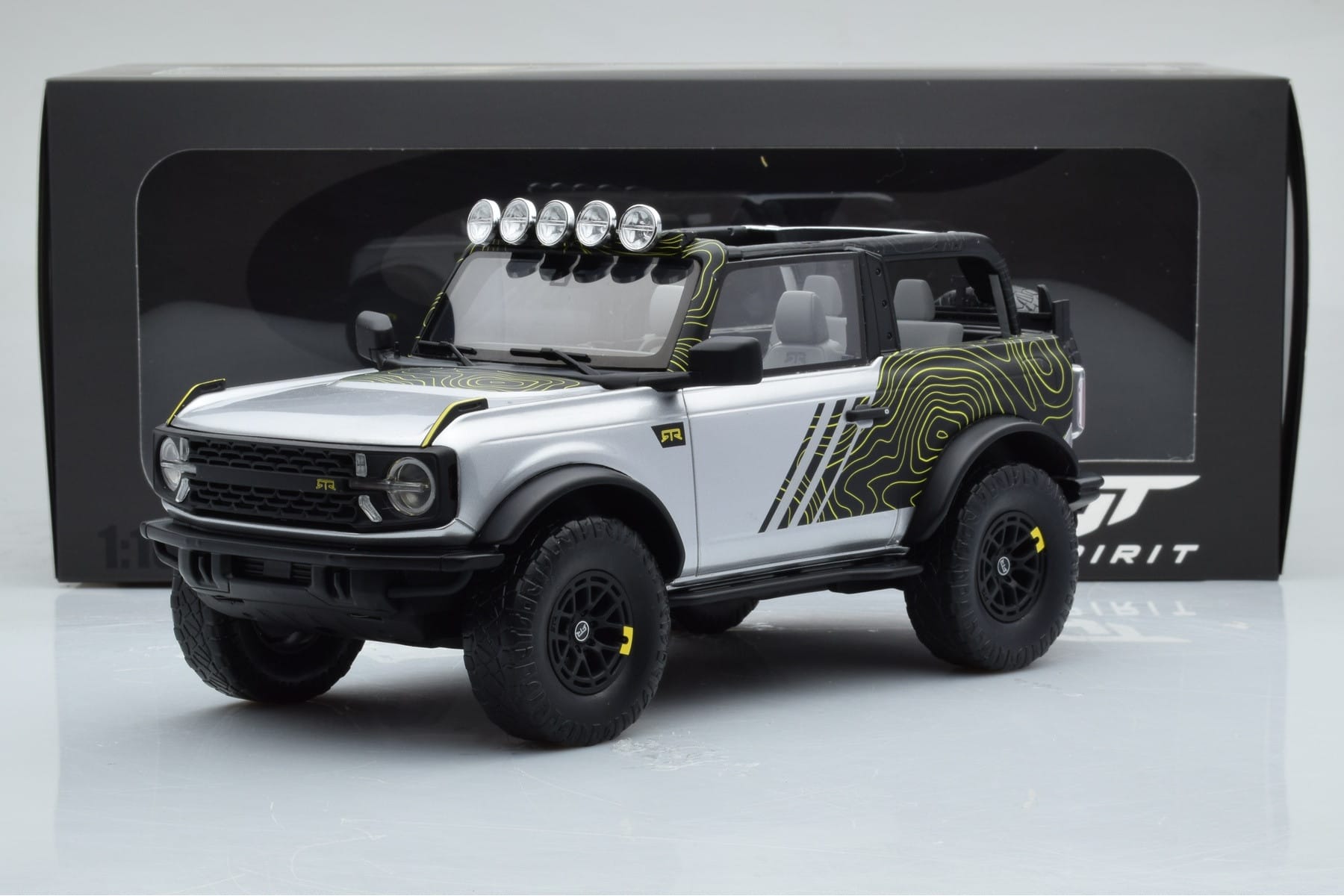 Ford Bronco RTR Iconic Argintiu GT Spirit 1:18 GT404 Rășină - imaginea 6 din 6