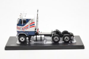 Ford CL 9000 Alb Albastru IXO 1:43 TR177