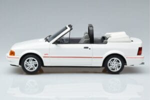 Ford Escort Mk4 XR3i Cabriolet Otto 1:18 OT398 Rășină - imaginea 3 din 6