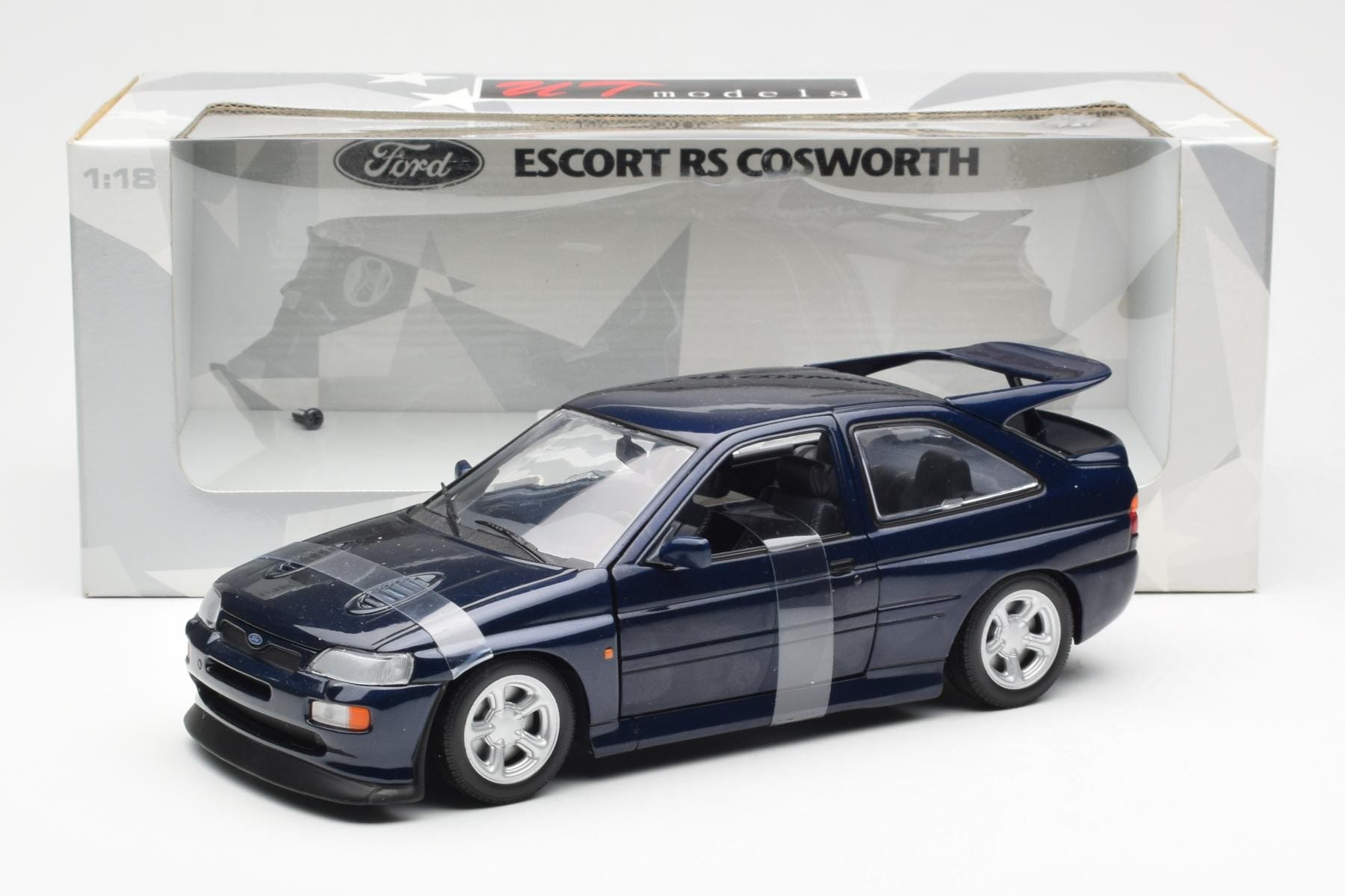 Ford Escort RS Cosworth Albastru Metallic UT Models 1:18 180082101-R1 Metal - imaginea 2 din 6