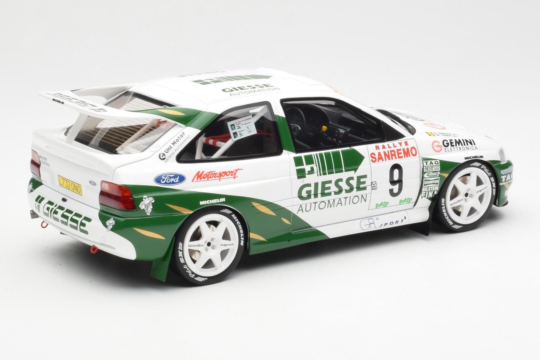 Ford Escort RS Cosworth B. Thiry / S. Prevot Rally San Remo 1994 Otto 1:18 OT1038 Rășină - imaginea 2 din 6