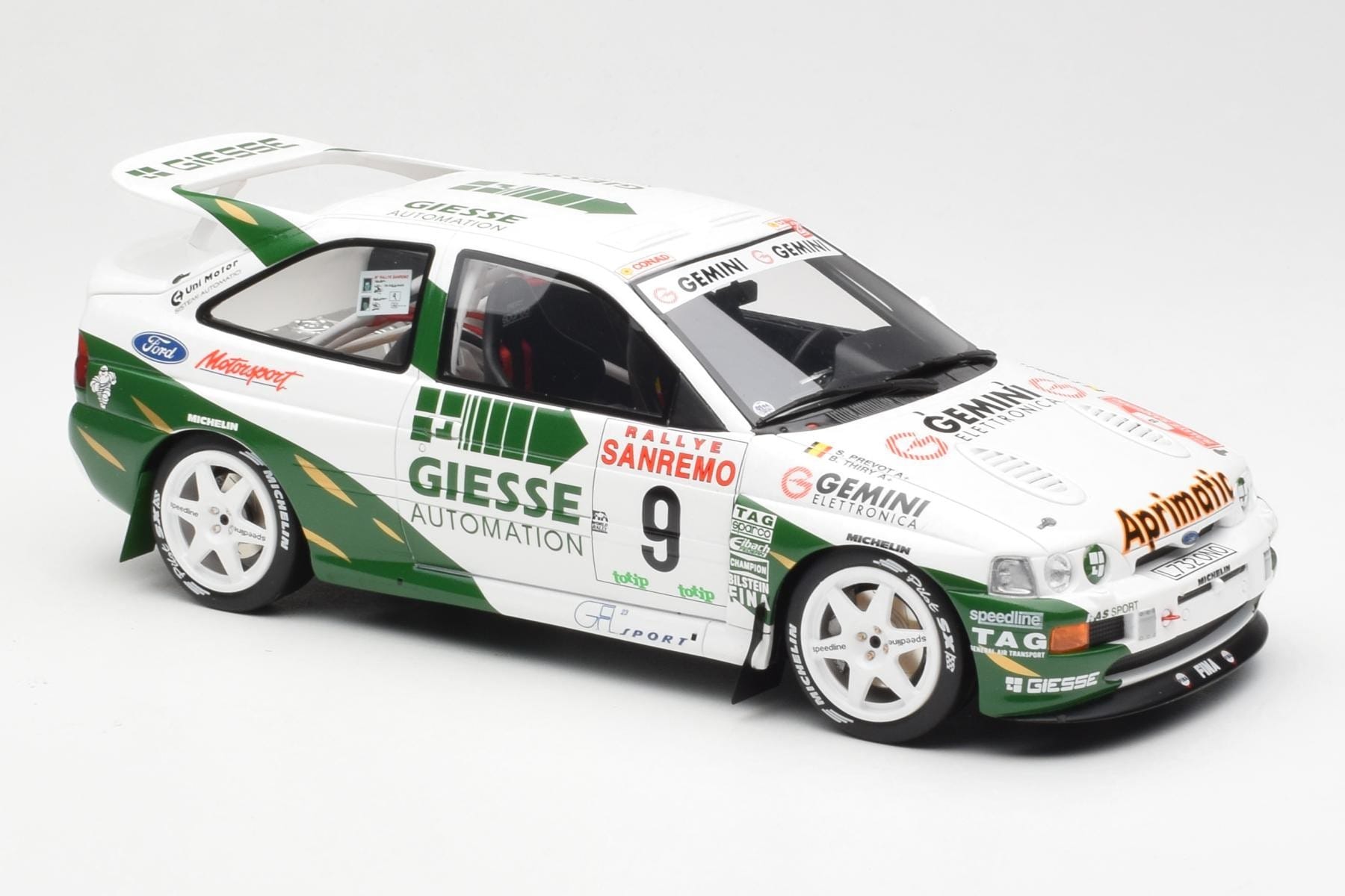 Ford Escort RS Cosworth B. Thiry / S. Prevot Rally San Remo 1994 Otto 1:18 OT1038 Rășină - imaginea 4 din 6