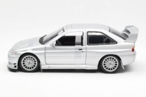 Ford Escort RS Cosworth Versiune Stradală Argintiu UT Models 1:18 22706 Metal - imaginea 3 din 6