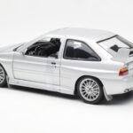 Ford Escort RS Cosworth Versiune Stradală Argintiu UT Models 1:18 - image 4 of 6