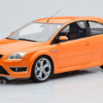 Ford Focus Mk2 ST 2.5 Electric Portocaliu Otto 1:18