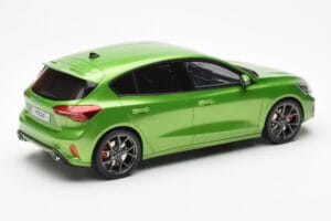 Ford Focus Mk5 ST Phase 2 Mean Verde Otto 1:18 OT450 Rășină - imaginea 2 din 6