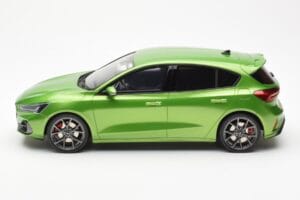 Ford Focus Mk5 ST Phase 2 Mean Verde Otto 1:18 OT450 Rășină - imaginea 3 din 6