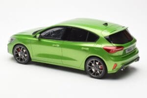 Ford Focus Mk5 ST Phase 2 Mean Verde Otto 1:18 OT450 Rășină - imaginea 5 din 6