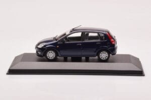 Ford Fusion Albastru Minichamps 1:43