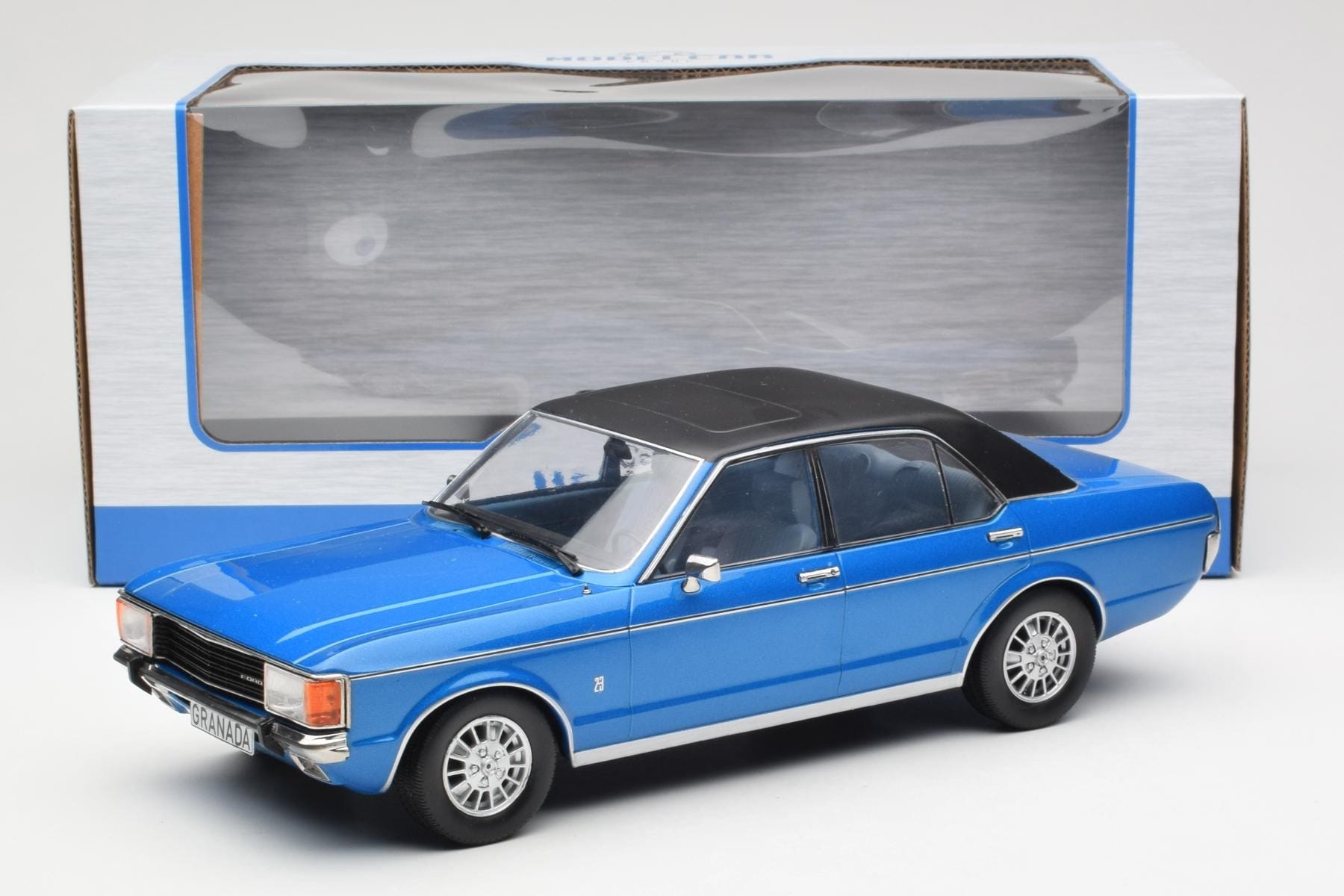 Ford Granada Mk1 Albastru Metalic Negru Mat MCG 1:18 MCG18394 Metal - imaginea 6 din 6