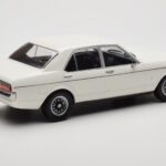 Ford Granada Mk1 Alb MCG 1:18 MCG18395 - image 2 of 6