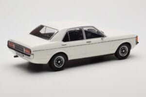 Ford Granada Mk1 Alb MCG 1:18 MCG18395 Metal - imaginea 2 din 6