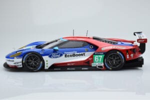 Ford GT Chip Ganassi Racing UK #67 M. Franchitti / A. Priaulx / H. Tincknell 24 Hours of Le Mans 2016 Minichamps 1:18 1551686 - imaginea 3 din 6